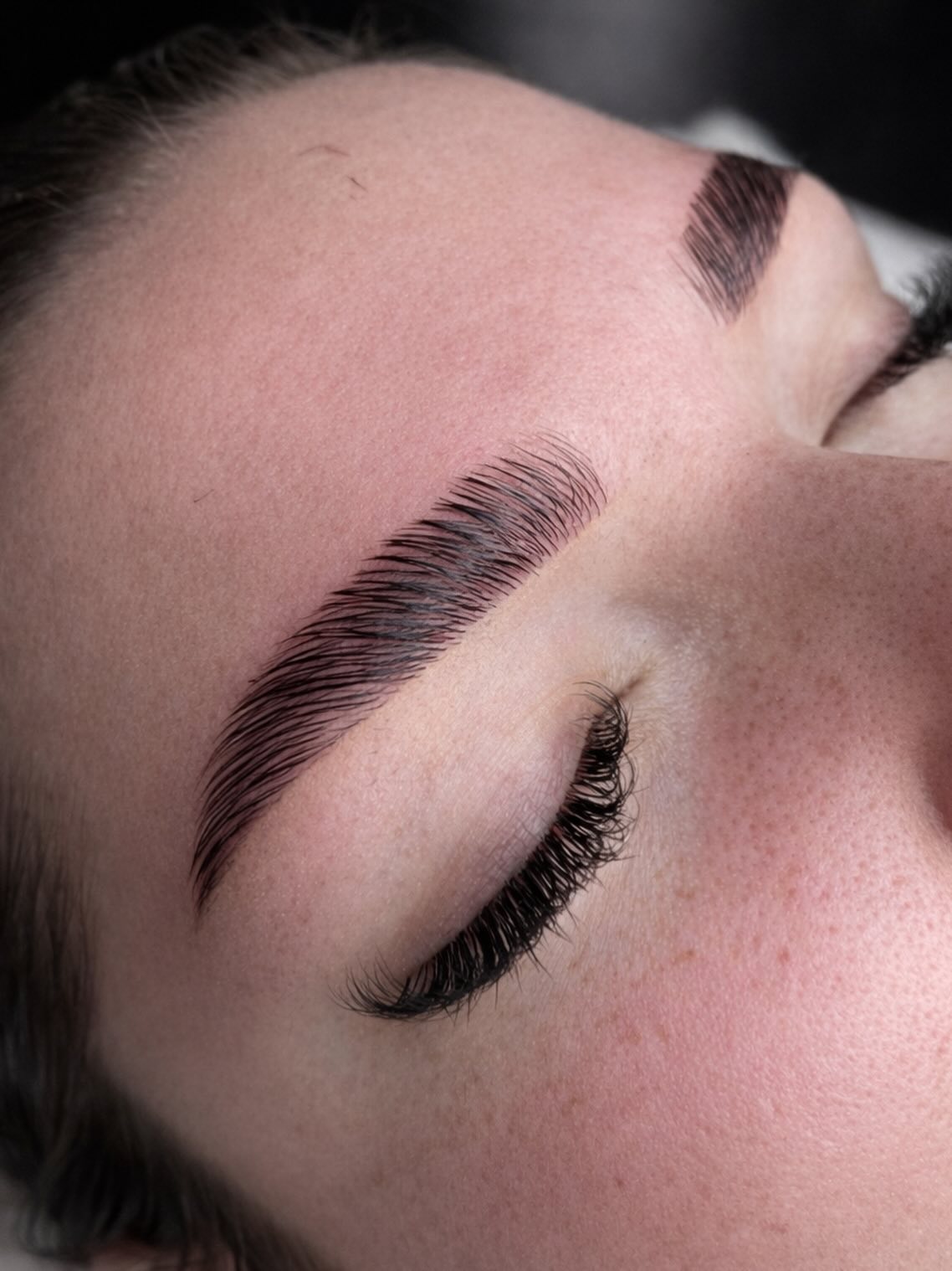 Sculpted brow lamination close-up by BeautifulClawz